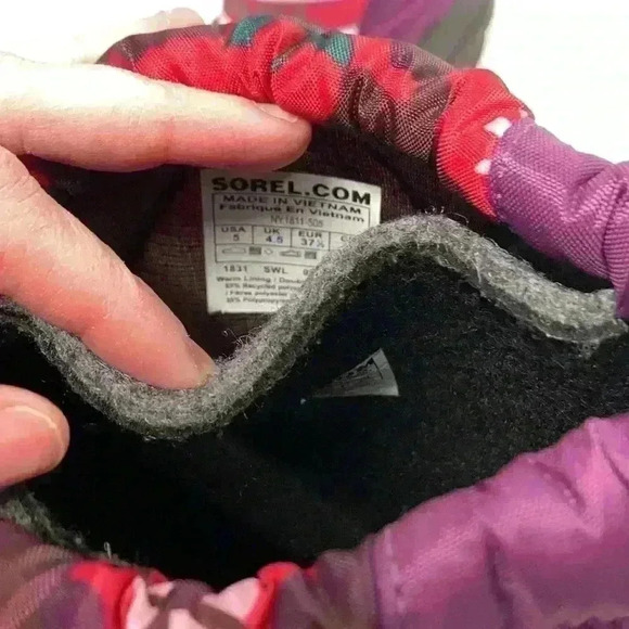 Sorel size 5 winter boots Warm lining elastic closure - Picture 9 of 11